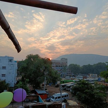 Hotel Devdoot Раджгир Номер фото
